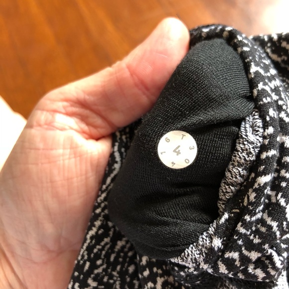 Lululemon Wunder Under Crop High Rise crop. - Picture 5 of 5